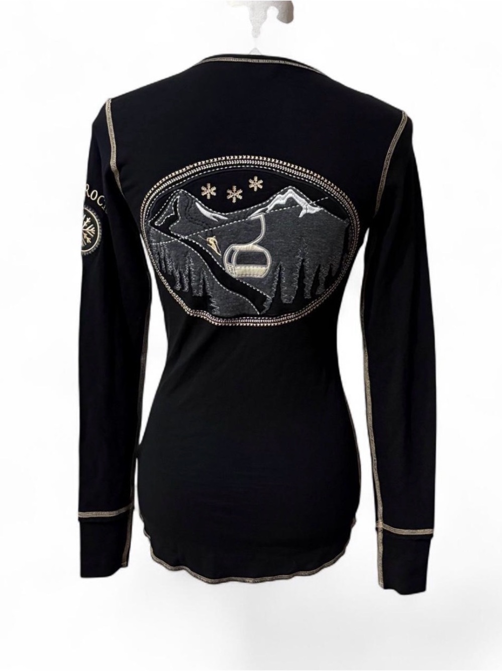 Alp N Rock Women's Black Henley T-Shirt V-Neck Snowflake Ski Embroidered Size XS